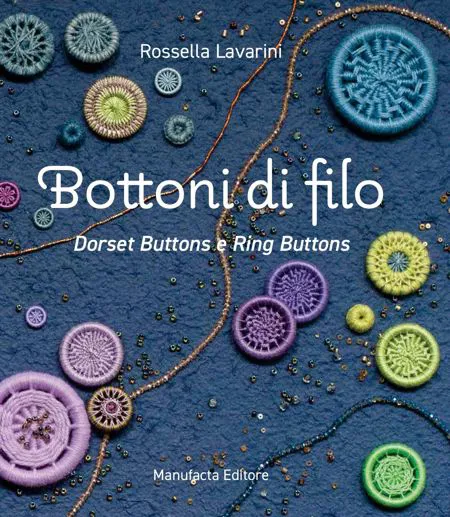 Libro sui bottoni di filo con base ad anello