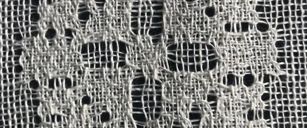 Schema nr 9: figura articolata - buchi semplici - linee semplici - spazi complessi